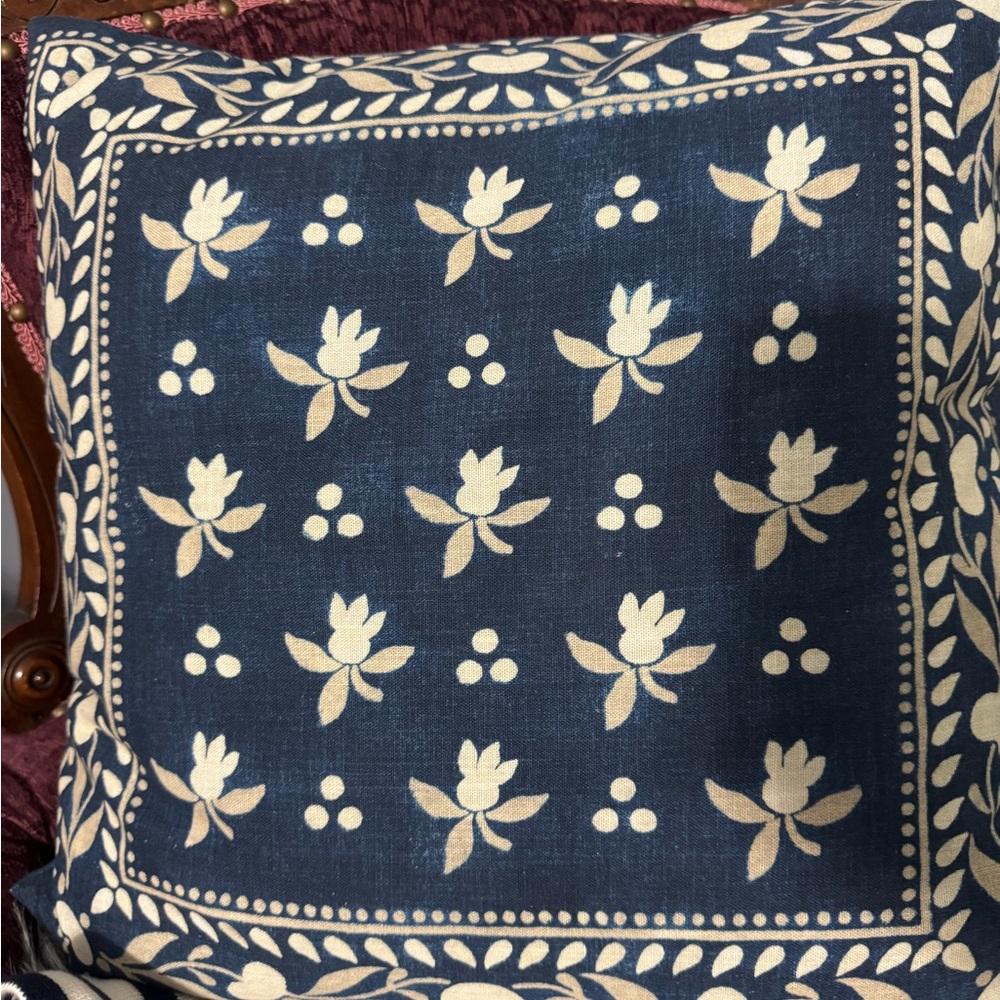 Ralph Lauren Floral Patterned Throw Pillow 18x18
